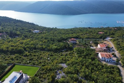 Baugrundstück am Meer / kombinierte Grundstücksgrößen mit wunderschönem Blick auf die Raška-Bucht / ISTRIEN