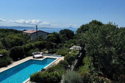 Top renovierte Steinhaus Villa mit traumhaftem Meerblick in Alleinlage